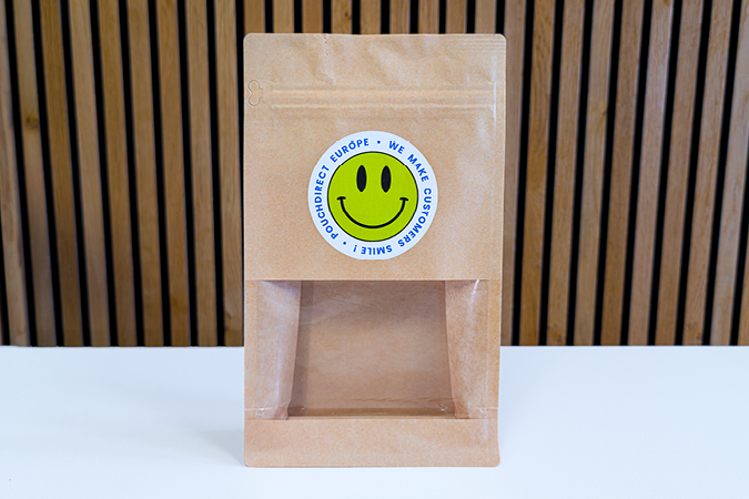 Premium labels en stickers op een stazak Premium labels en stickers op een stazak